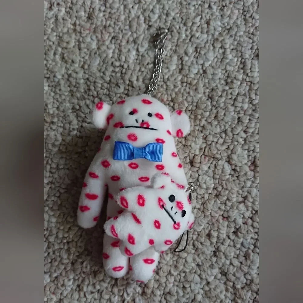 Craftholic Sloth bear double Plush Doll keychain with magnet - red lips Confetti